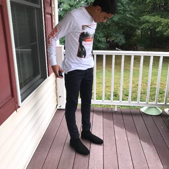 Meet your Posher, Kalvin - Picture 1 of 1